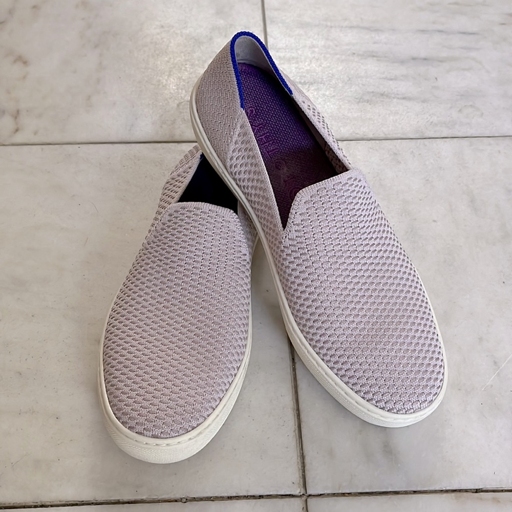 - ROTHY’S Sneakers in Whisper Grey